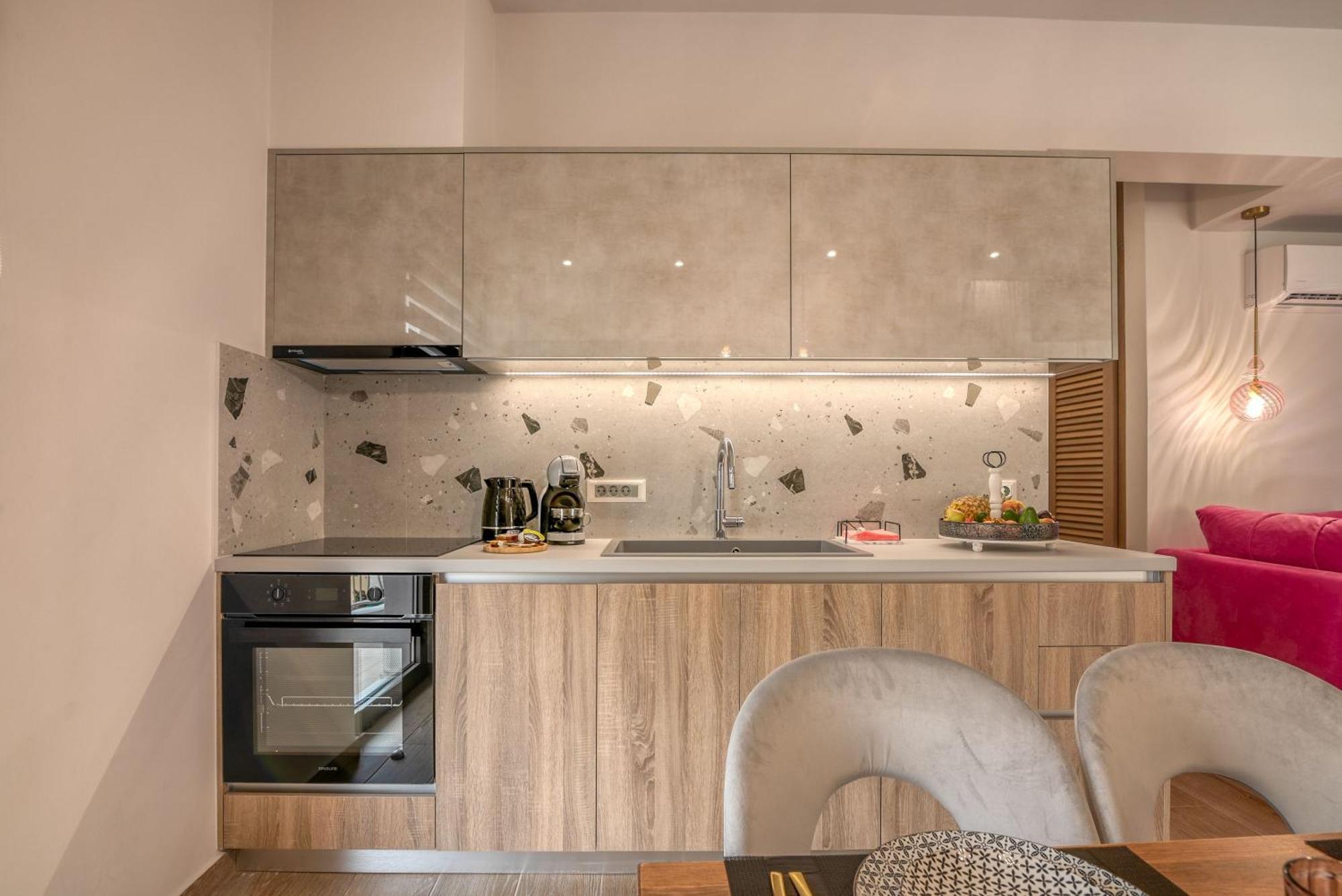 Magnolia Luxury Chania Central Apartments Bagian luar foto
