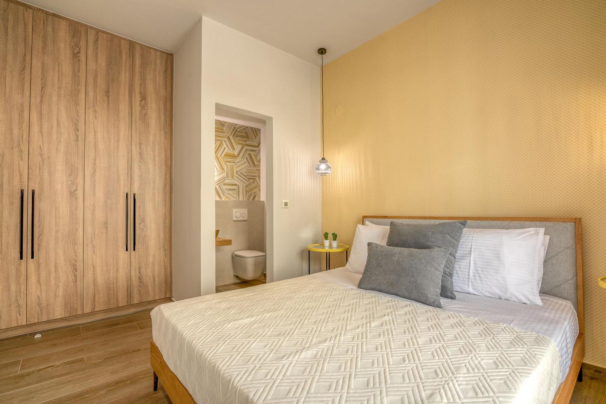 Magnolia Luxury Chania Central Apartments Bagian luar foto