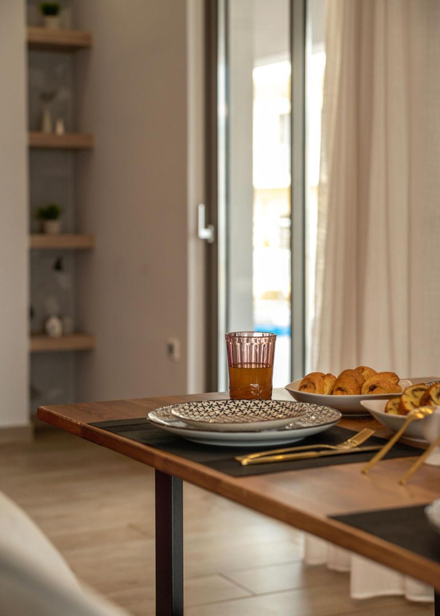 Magnolia Luxury Chania Central Apartments Bagian luar foto