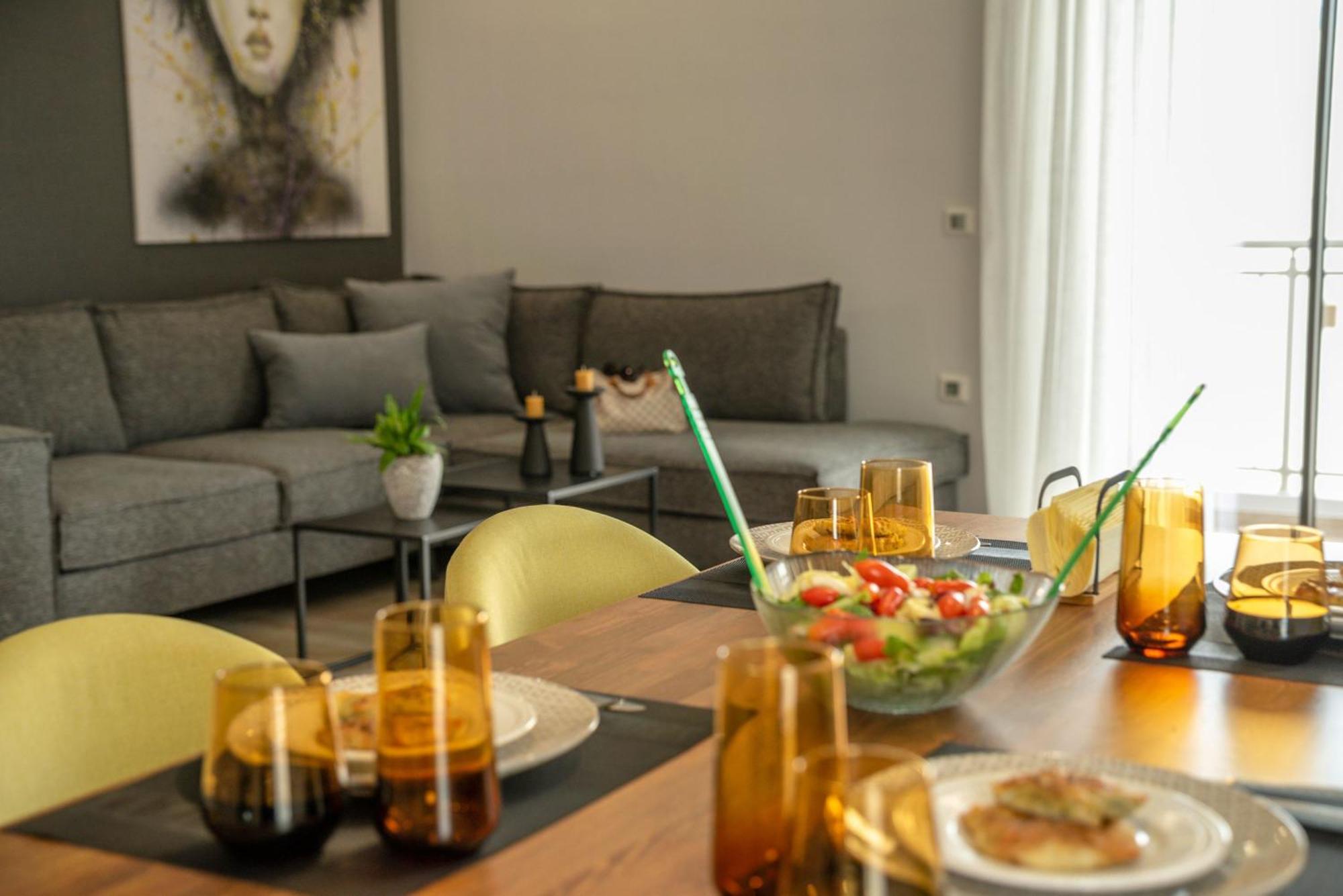 Magnolia Luxury Chania Central Apartments Bagian luar foto