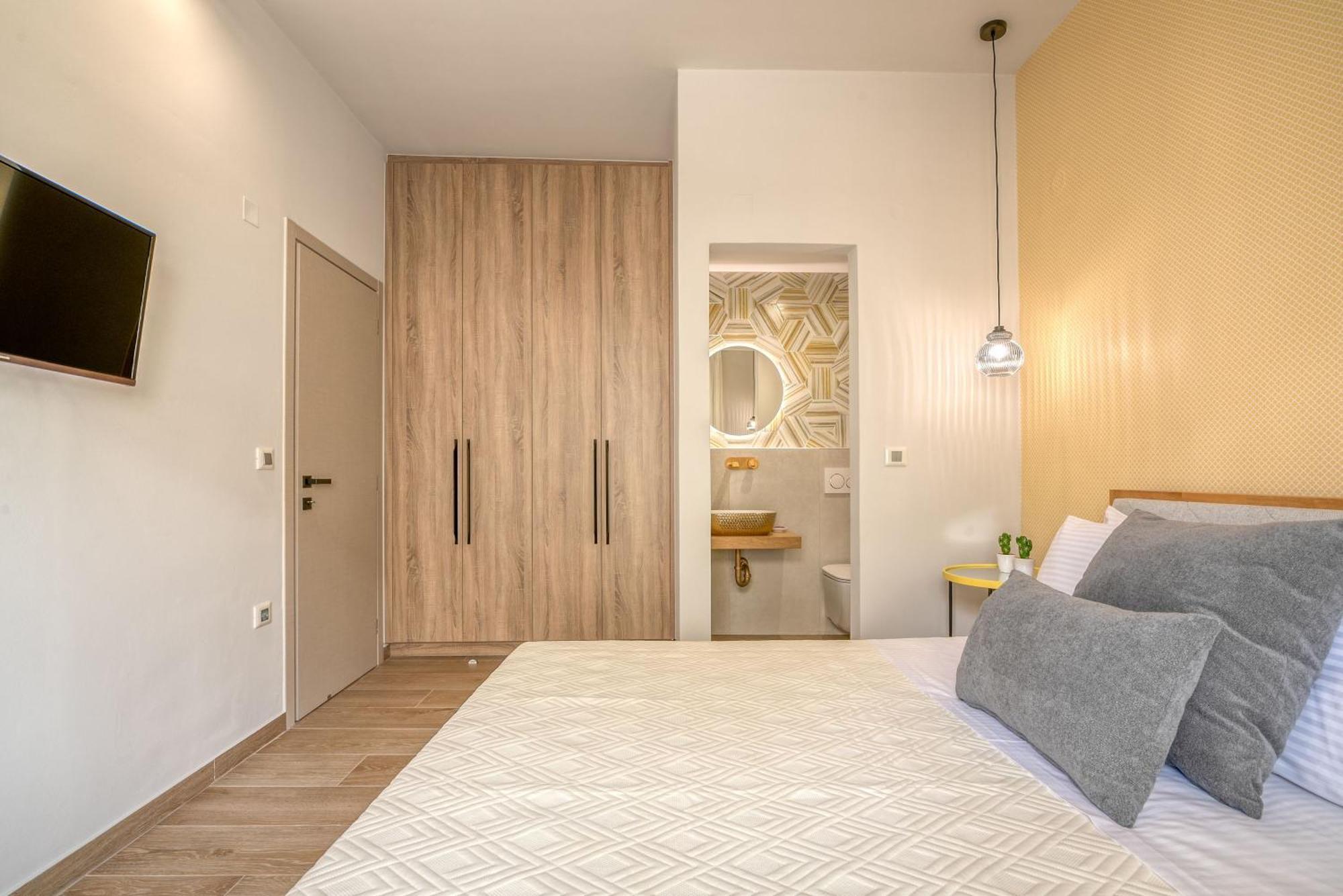 Magnolia Luxury Chania Central Apartments Bagian luar foto